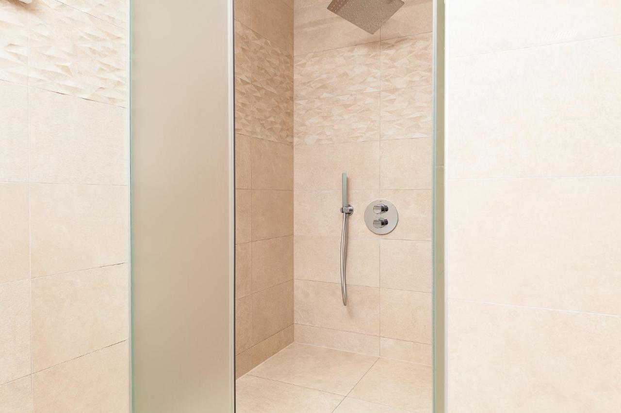 Luxury Rooms Vila Carissa Malinska Exterior photo