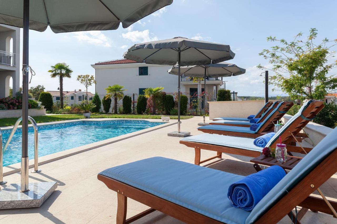 Luxury Rooms Vila Carissa Malinska Exterior photo